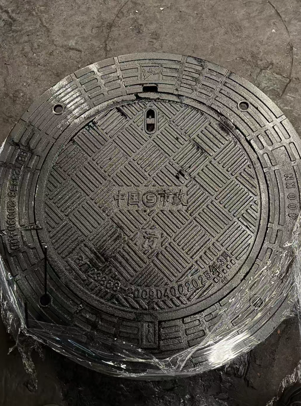 张家港球墨铸铁防沉降井盖展示